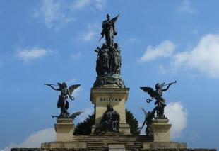 Imagen Monumento a Bolívar
